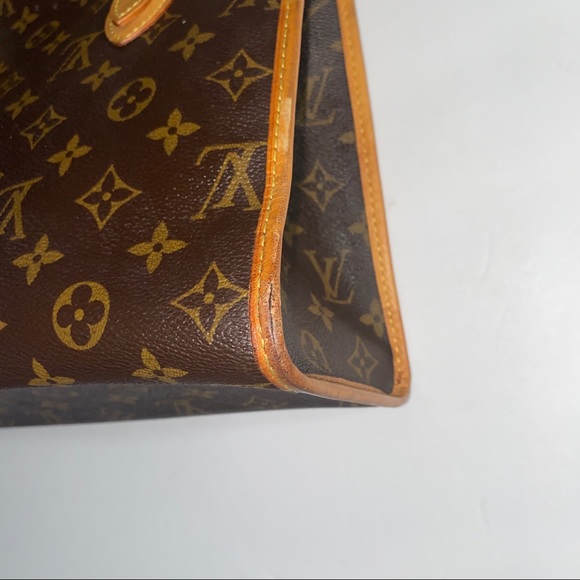 Louis Vuitton Popincourt Monogram Shoulder Bag - Picture 12 of 16